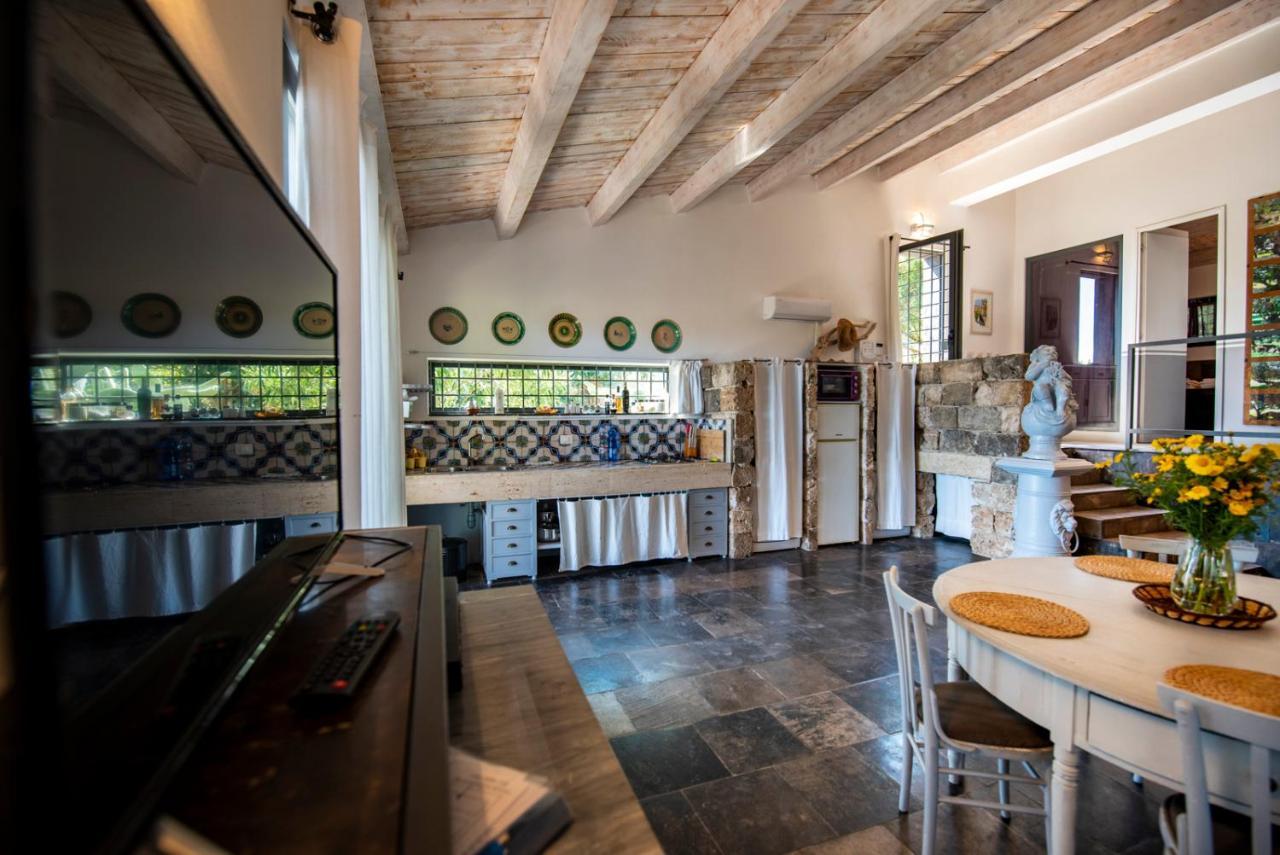 Villa La Cava Del Val Di Noto Con Piscina Privata Avola Exterior foto